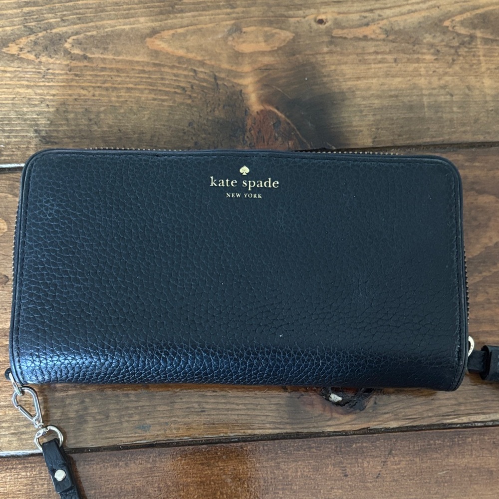 Kate Spade Black Textured Wallet
